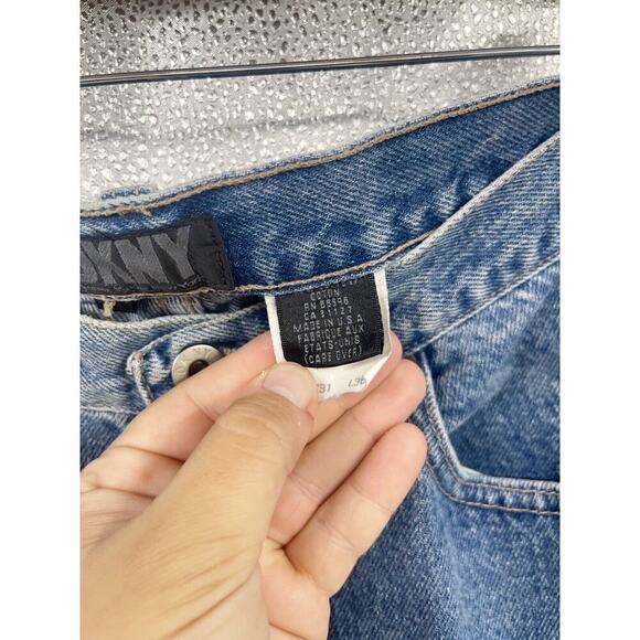 Vintage DKNY Jeans Medium Wash Taper Leg Womens Size 31 X 31 90’s - Picture 4 of 12